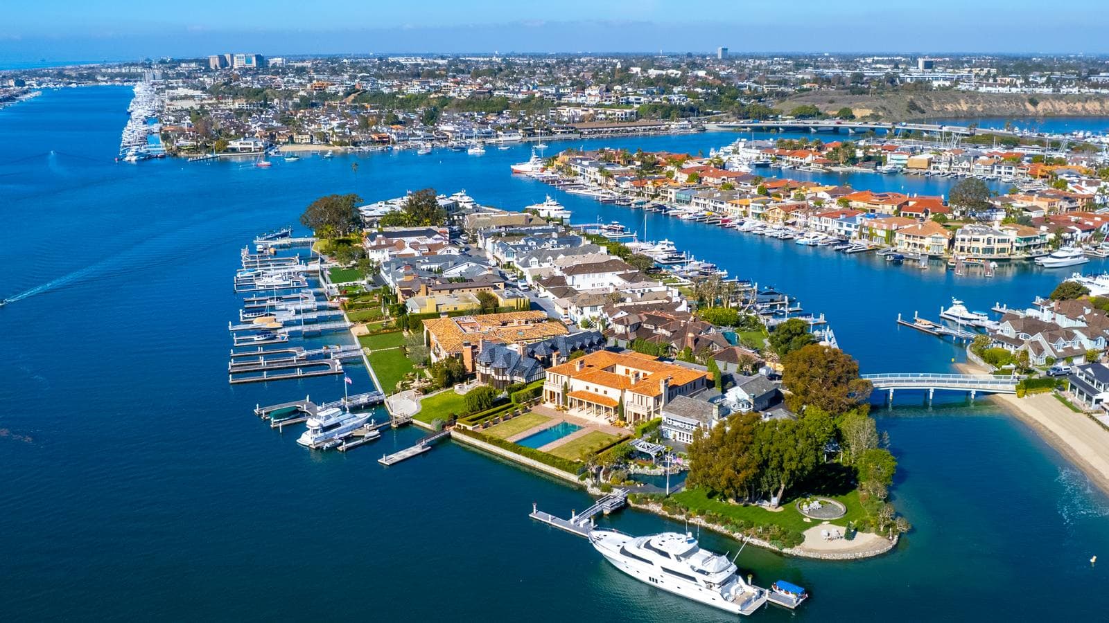 Harbor Island, California — coastal real estate